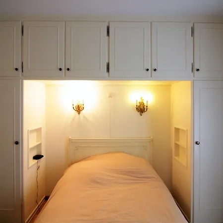 In Het Zoute Near Zeedijk Promenade *